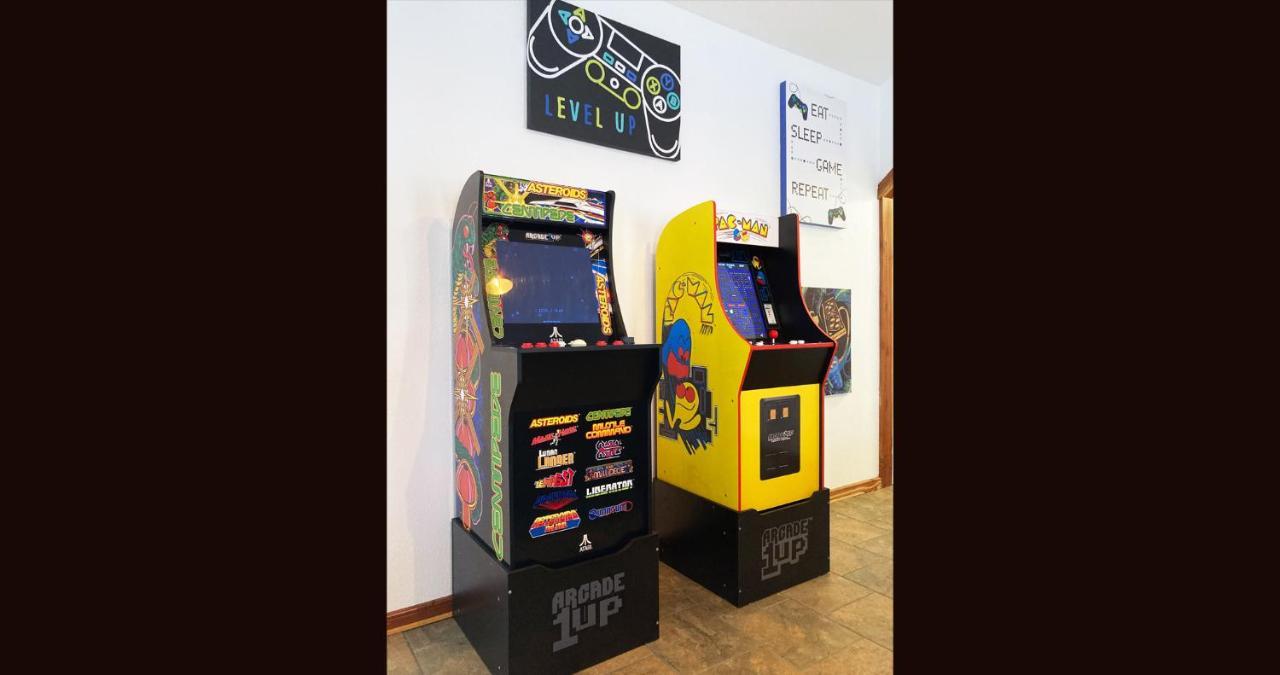3Bd Cabin Family Fun Arcade Games Fire Pit 5 Min From Lake Fishing Hunting Броукън Боу Екстериор снимка